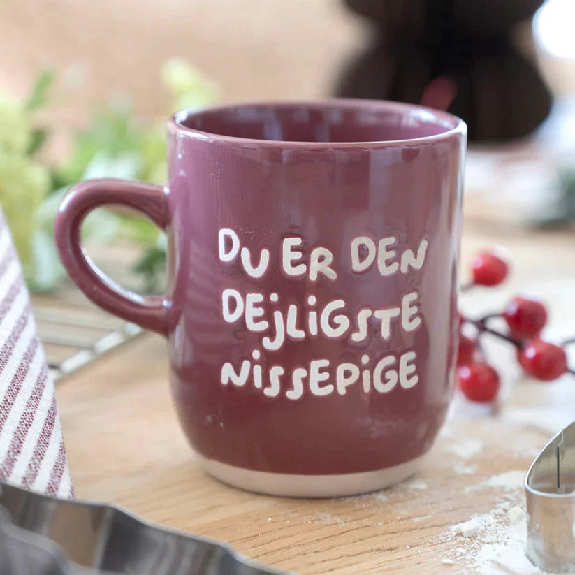 Det gamla apoteket - Mugg 30 cl. röd - Du är den finaste älvflickan