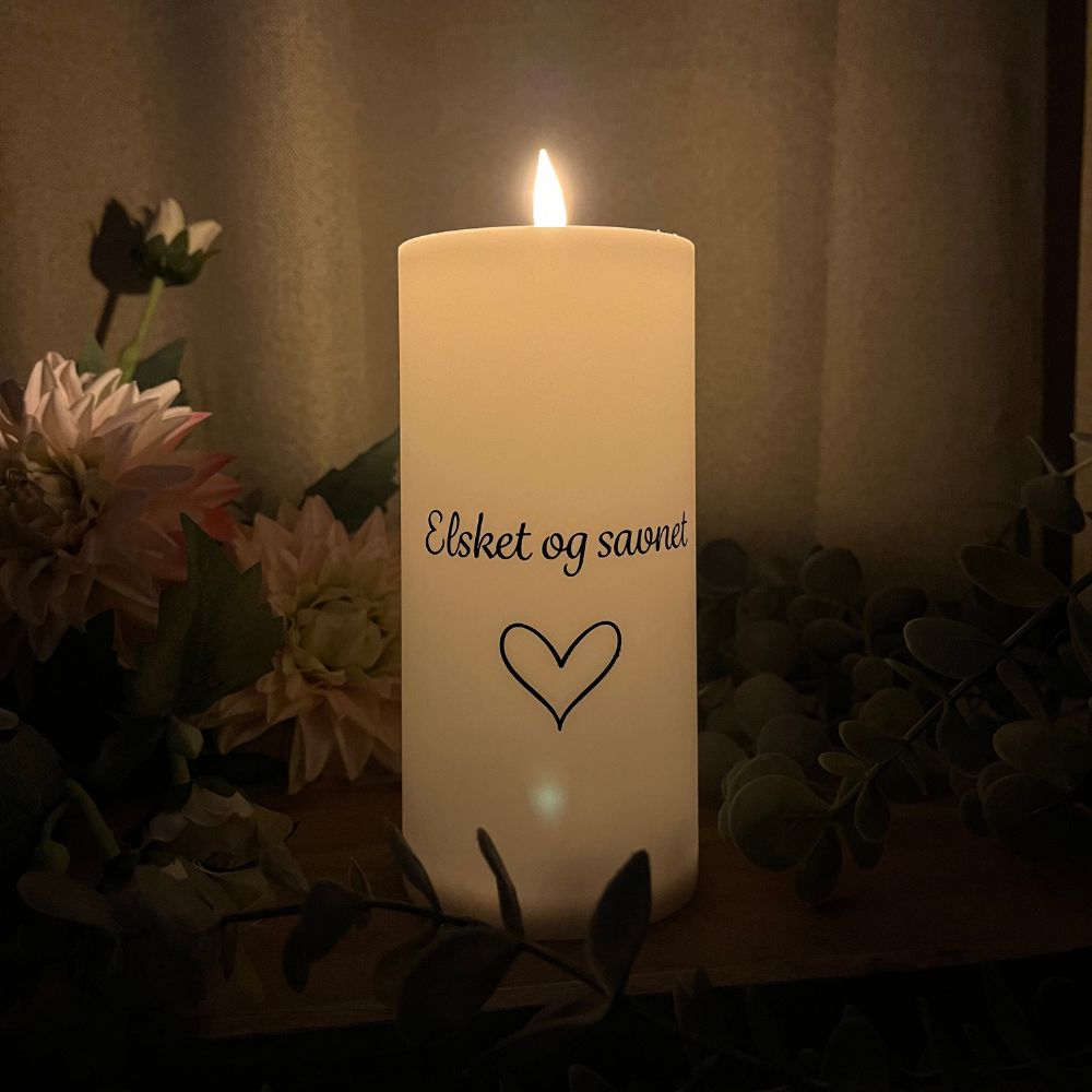 LED-gravlampa "Älskad och saknad" med timer