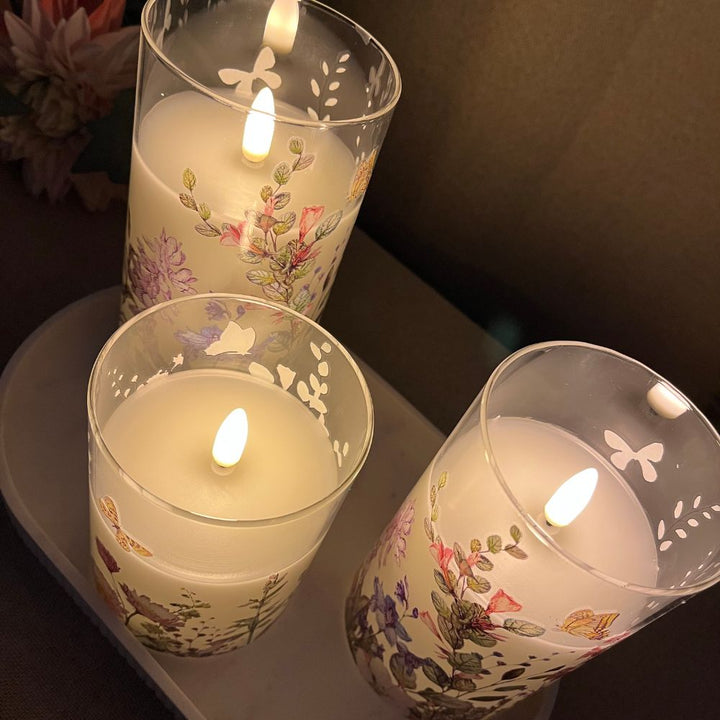 LED-lampor i cylinderglas 3 st. – blomstermotiv och fjärrkontroll