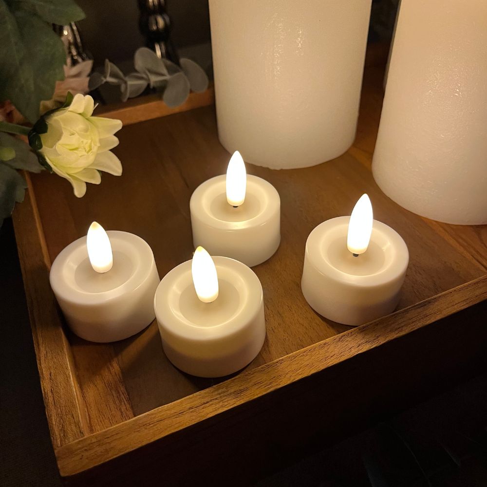 LED-ljusset 10 st. 3 blockljus, 2 taklampor, 4 värmeljus, 1 fjärrkontroll