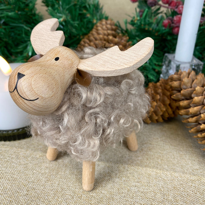 Älg med päls 10x12x13 cm blanda trä/polyesterbrun