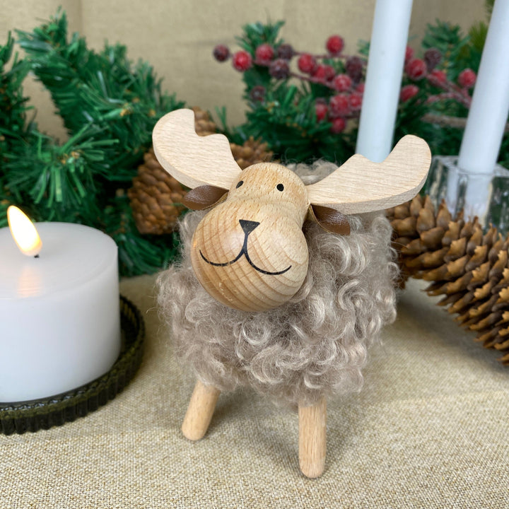 Älg med päls 10x12x13 cm blanda trä/polyesterbrun