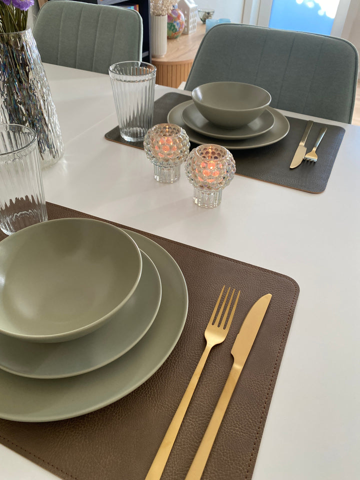 Vändbar bordsunderlägg - PU 30x45 cm army/camel