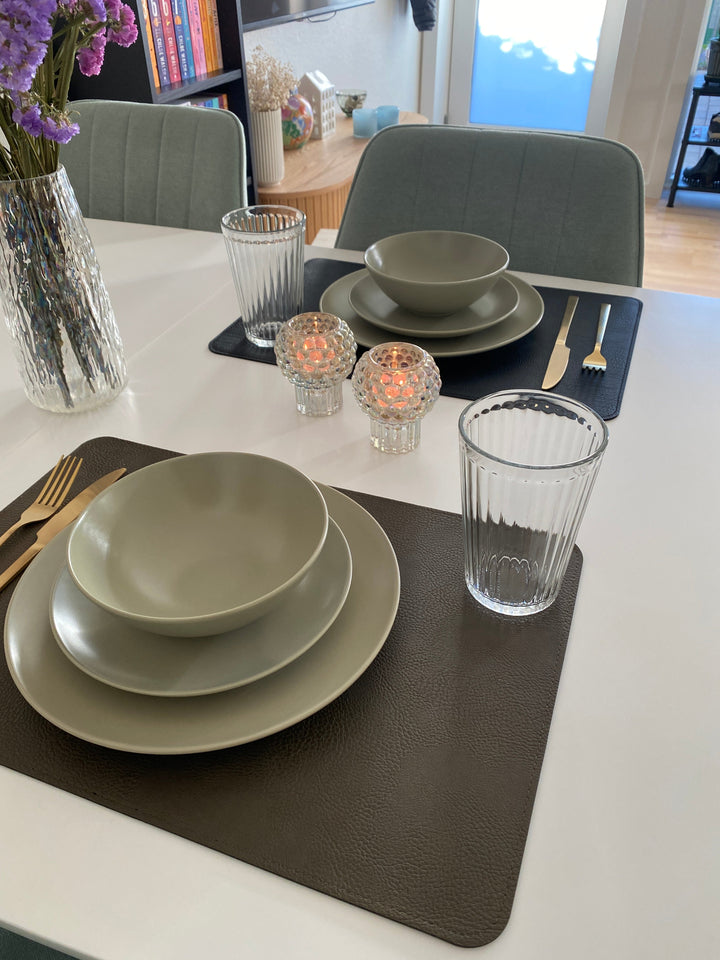 Vändbar bordsunderlägg - PU 30x45 cm svart/olivgrön