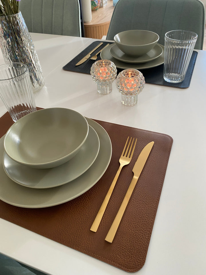 Vändbar bordsunderlägg - PU 30x45 cm konjak/svart