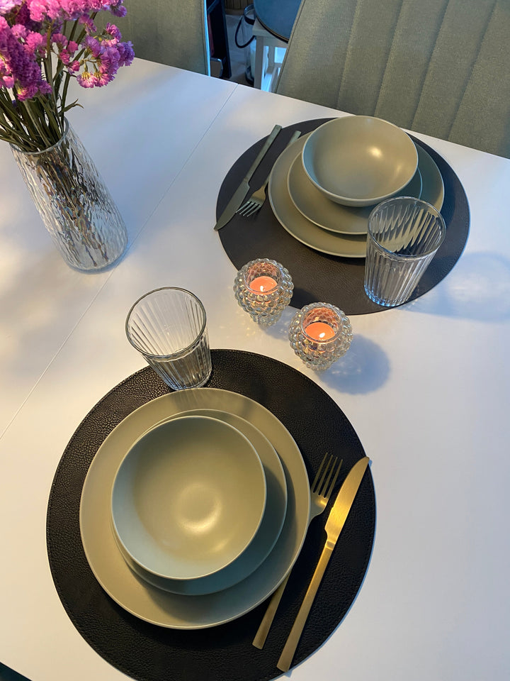 Vändbar bordsunderlägg - PU Ø38cm svart/grå