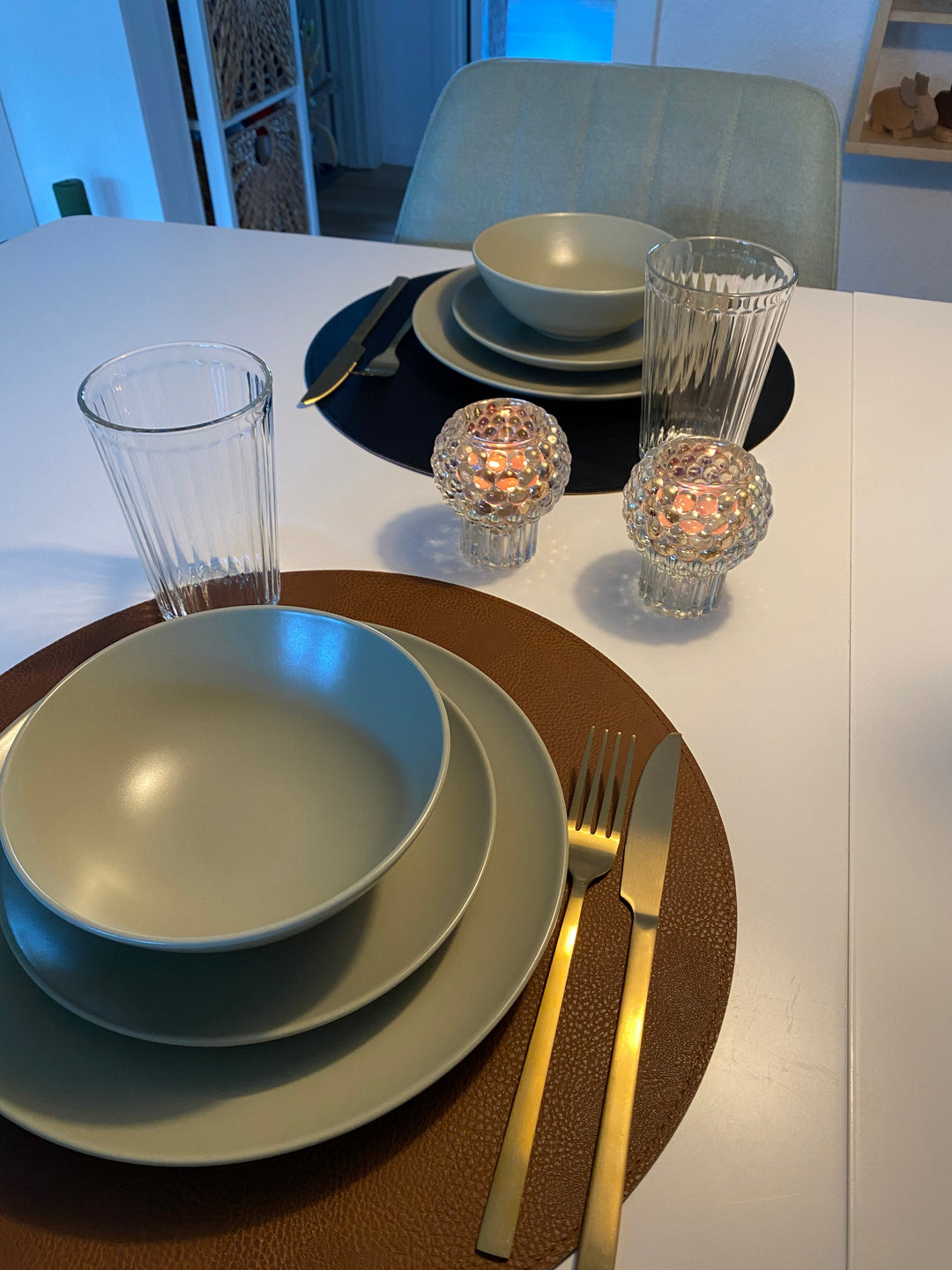 Vändbar bordsunderlägg - PU Ø38 cm konjak/svart