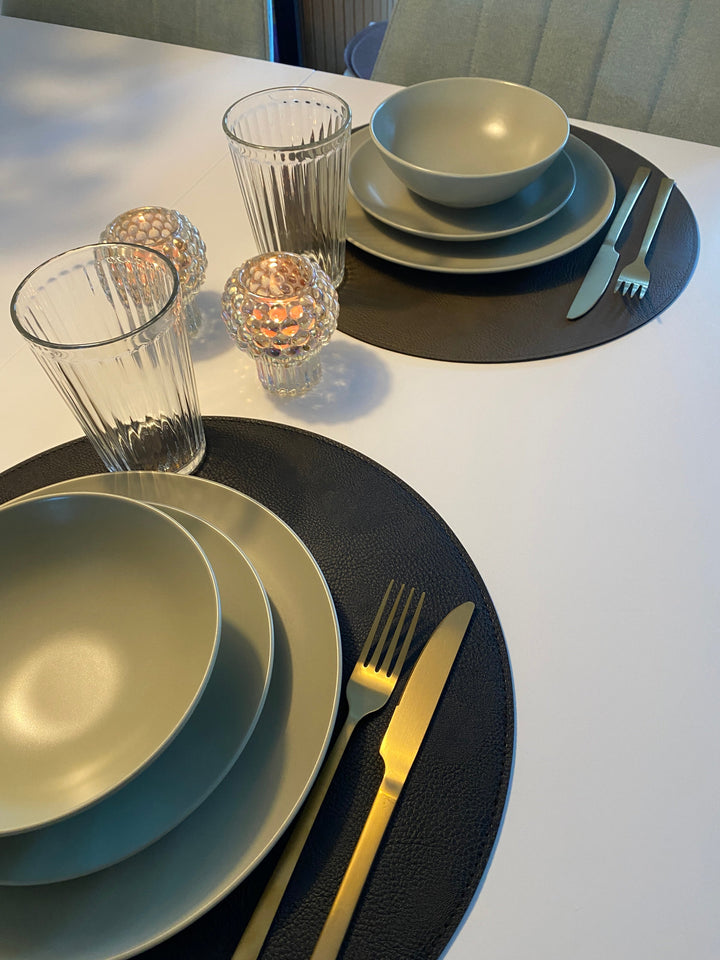 Vändbar bordsunderlägg - PU Ø38 cm svart/oliv