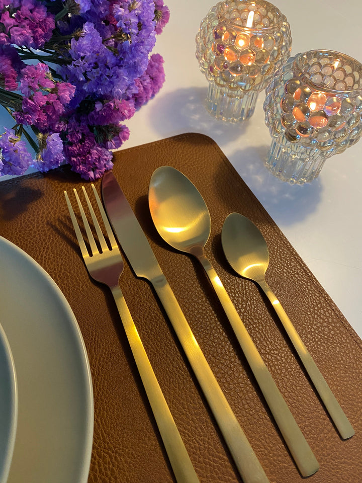 Bestickset 16 delar - Matt guldbeläggning Rostfritt stål