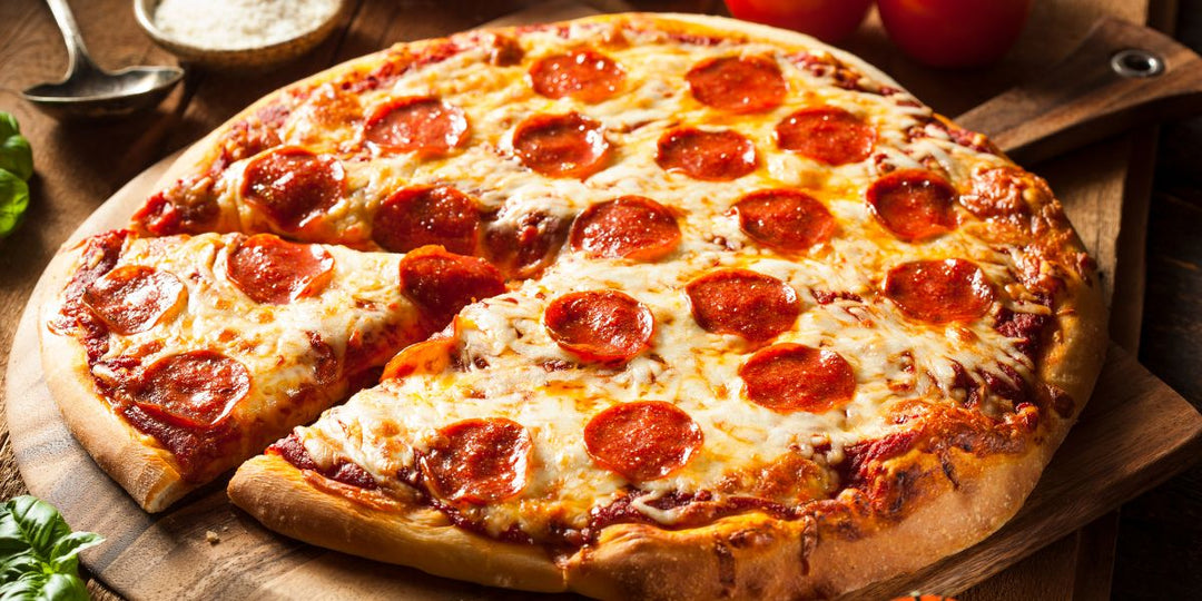 Hemlagad Pepperoni Pizza i en sautépanna