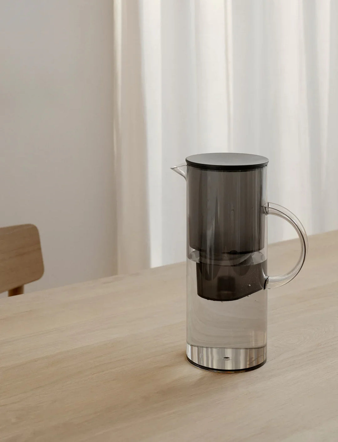 Stelton - EM77 vattenfilterkanna 2 l. rök