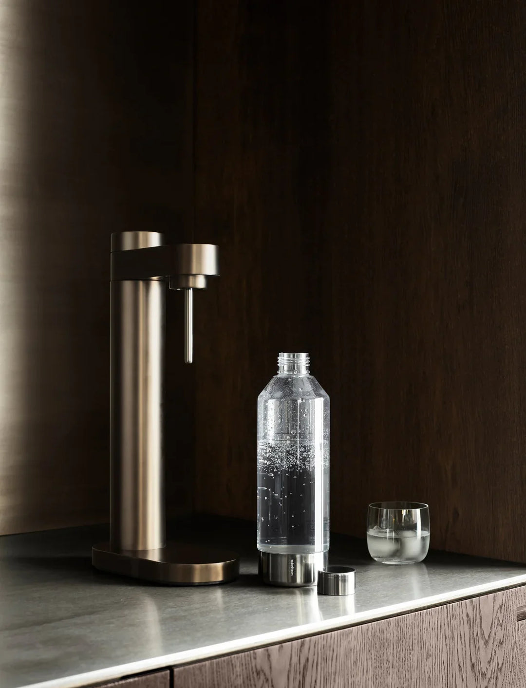 Stelton - Läskmaskin BRUS mörkbrun metallic