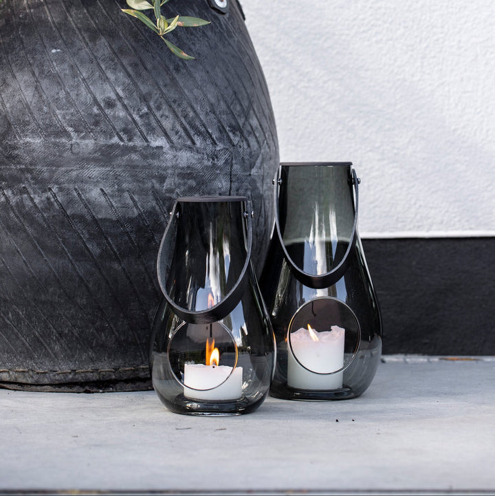 Holmegaard - Design med ljuslykta 29 cm rökfärgad