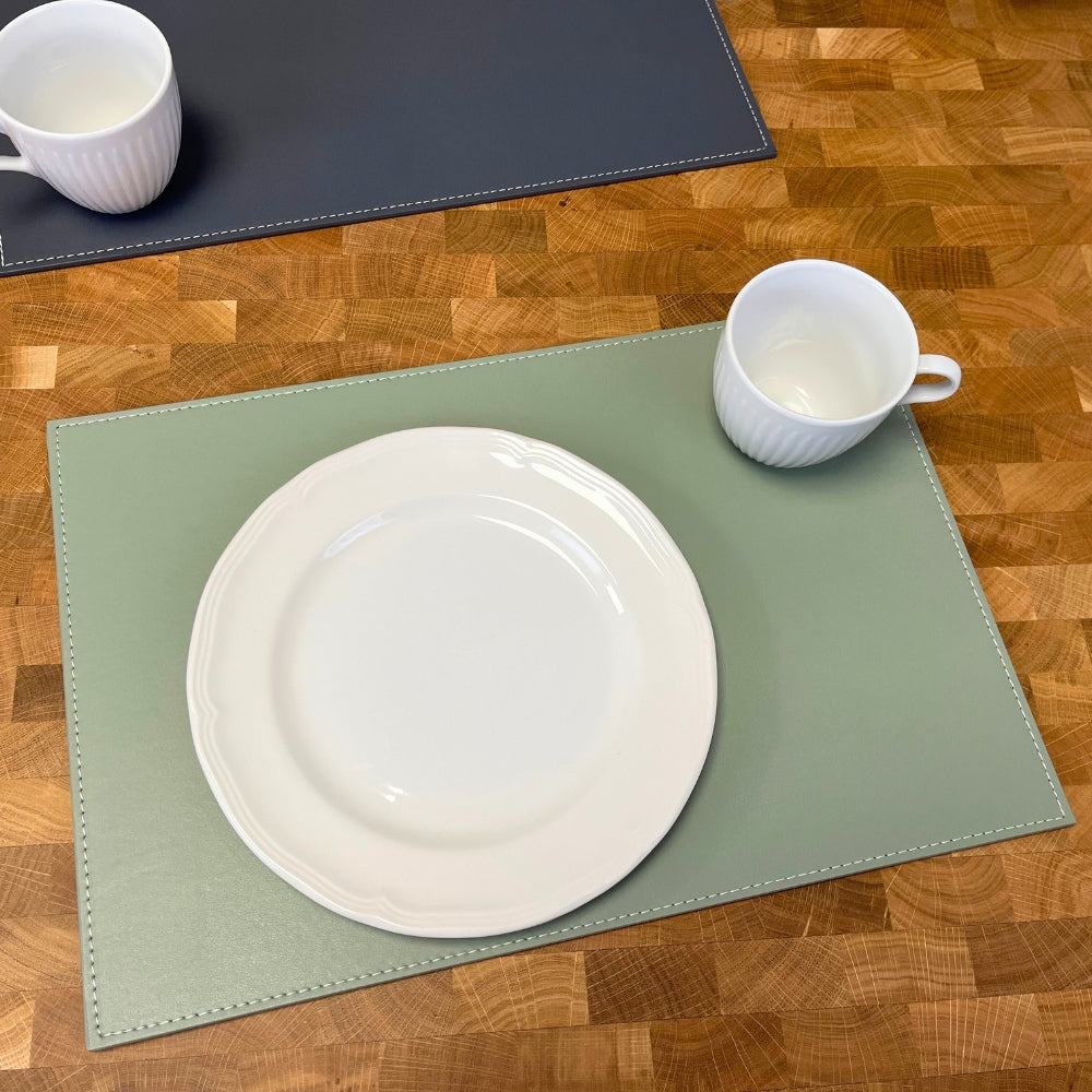 Dacore - Bordsmatta konstläder hårt dammgrönt 30x45 cm