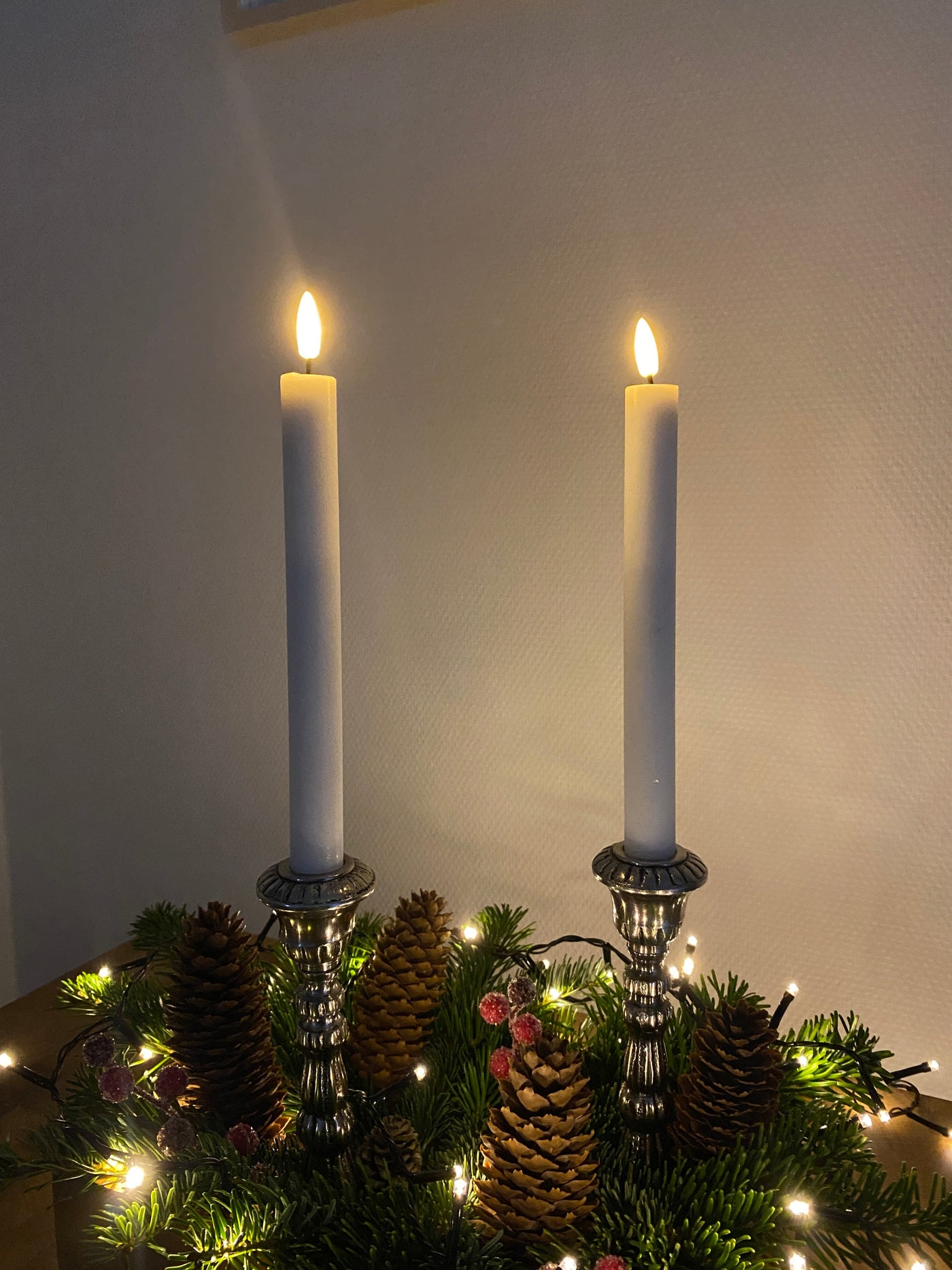 Conzept - 2 x Ljusstake med 3D-flamma Vit - 22 cm