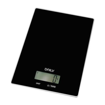 Daglig köksvåg svart glas 6 kg. 1 grams intervall 14,5×20×1,4 cm