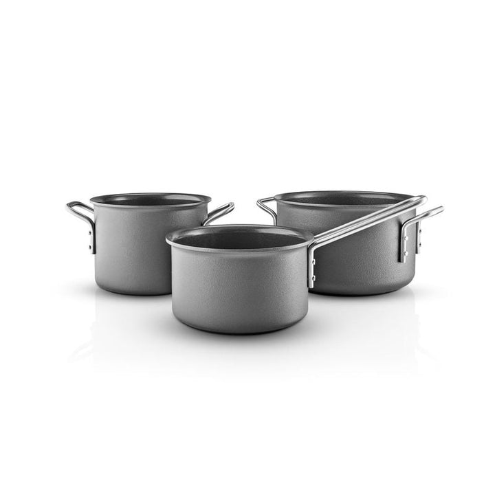 Eva Trio - Grey Line Pot Set - 3 delar 1,1/2,5/3,8 liter - Rostfritt stål - Slip-Let® beläggning