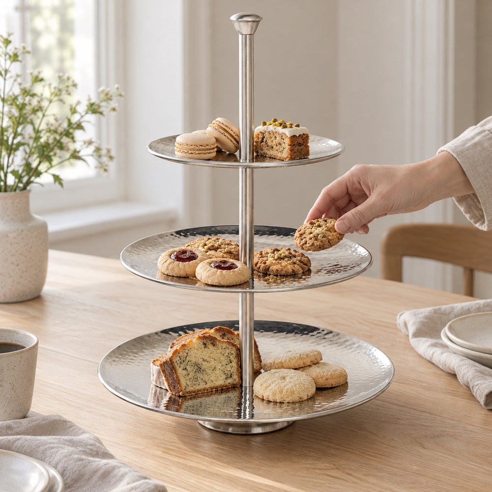 Etagere 3 etager hamret metal i brug