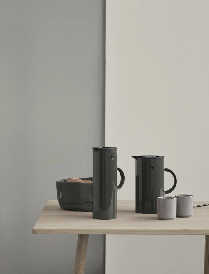 Stelton - EM77 termoskanna 1 l. mörk skog