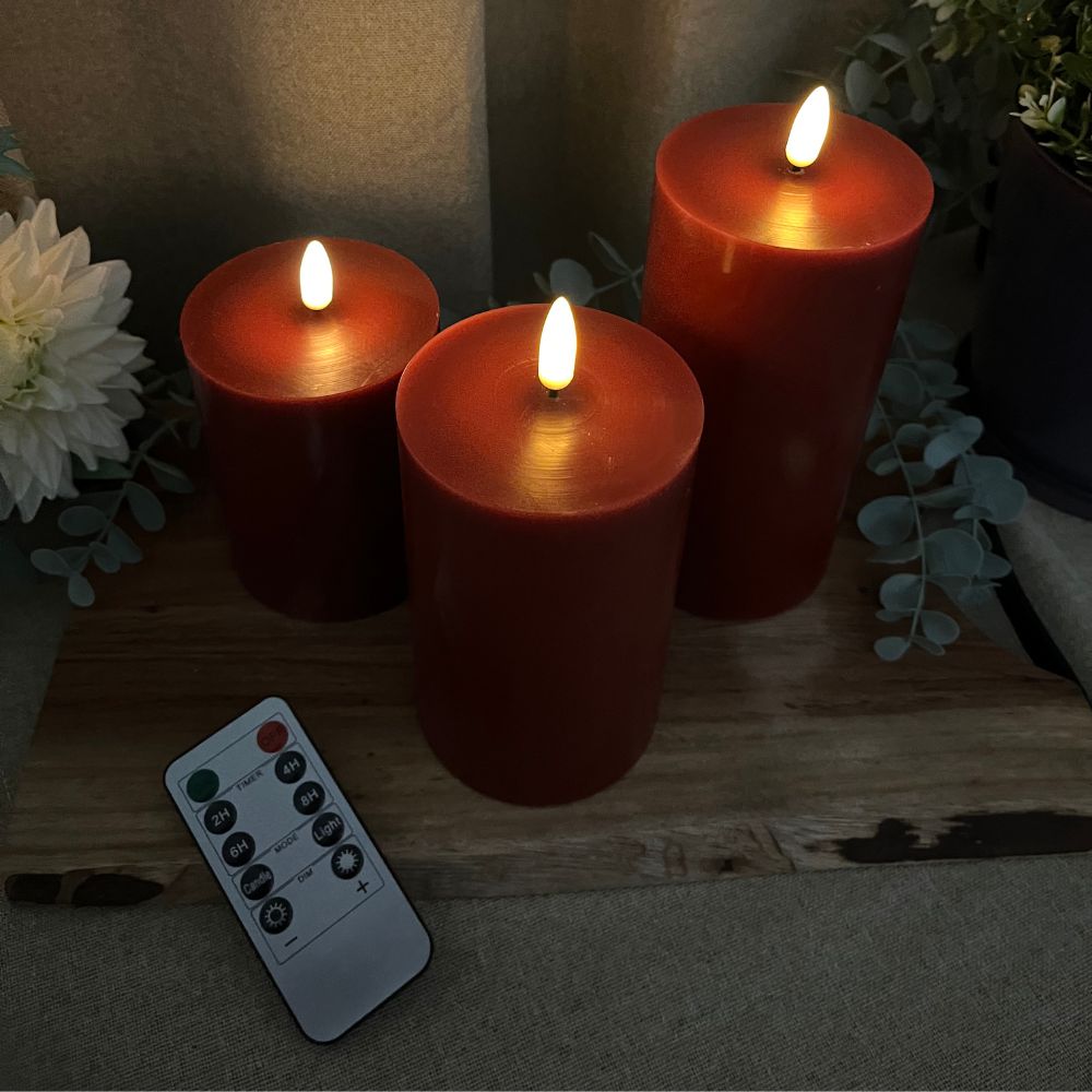 3 LED blockljus med 3D-flamma och fjärrkontroll Ø7,5x10+12,5+15 cm - Röd