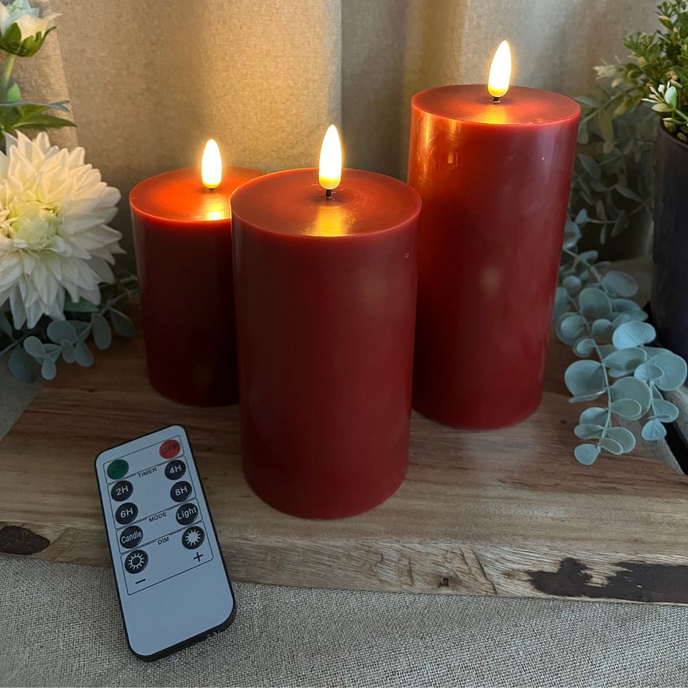 3 LED blockljus med 3D-flamma och fjärrkontroll Ø7,5x10+12,5+15 cm - Röd