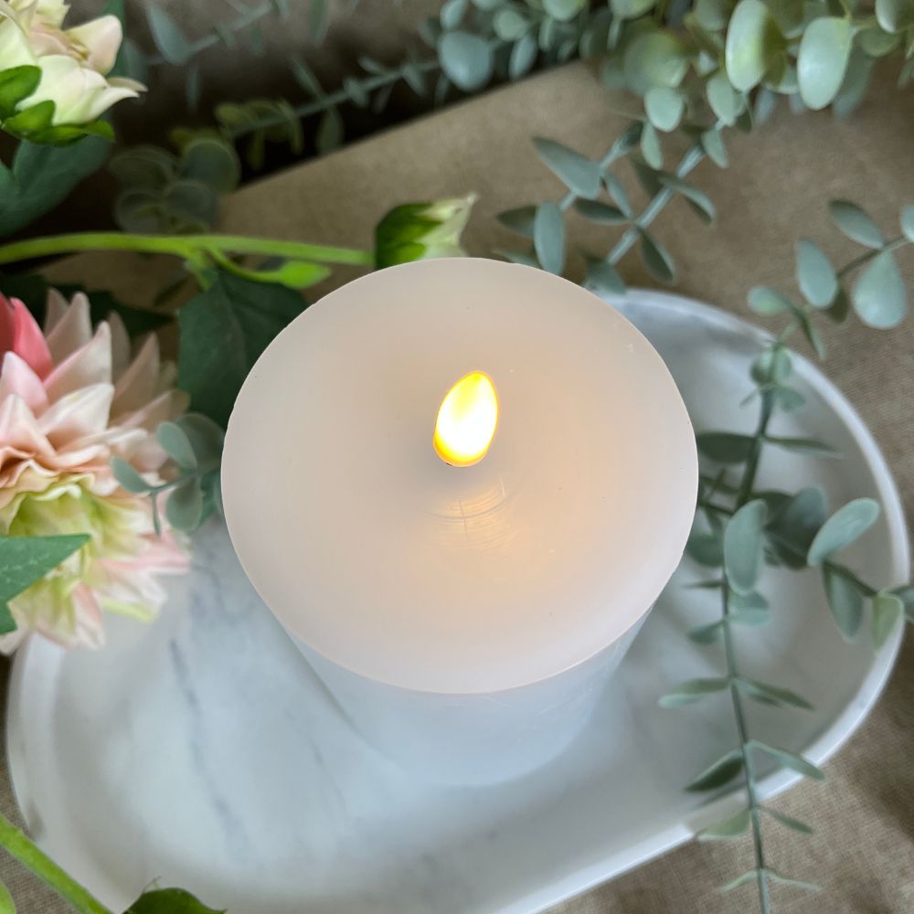 Conzept Electric - Blockljus 3D-flamma 12,5 cm vit med fjärrfunktion