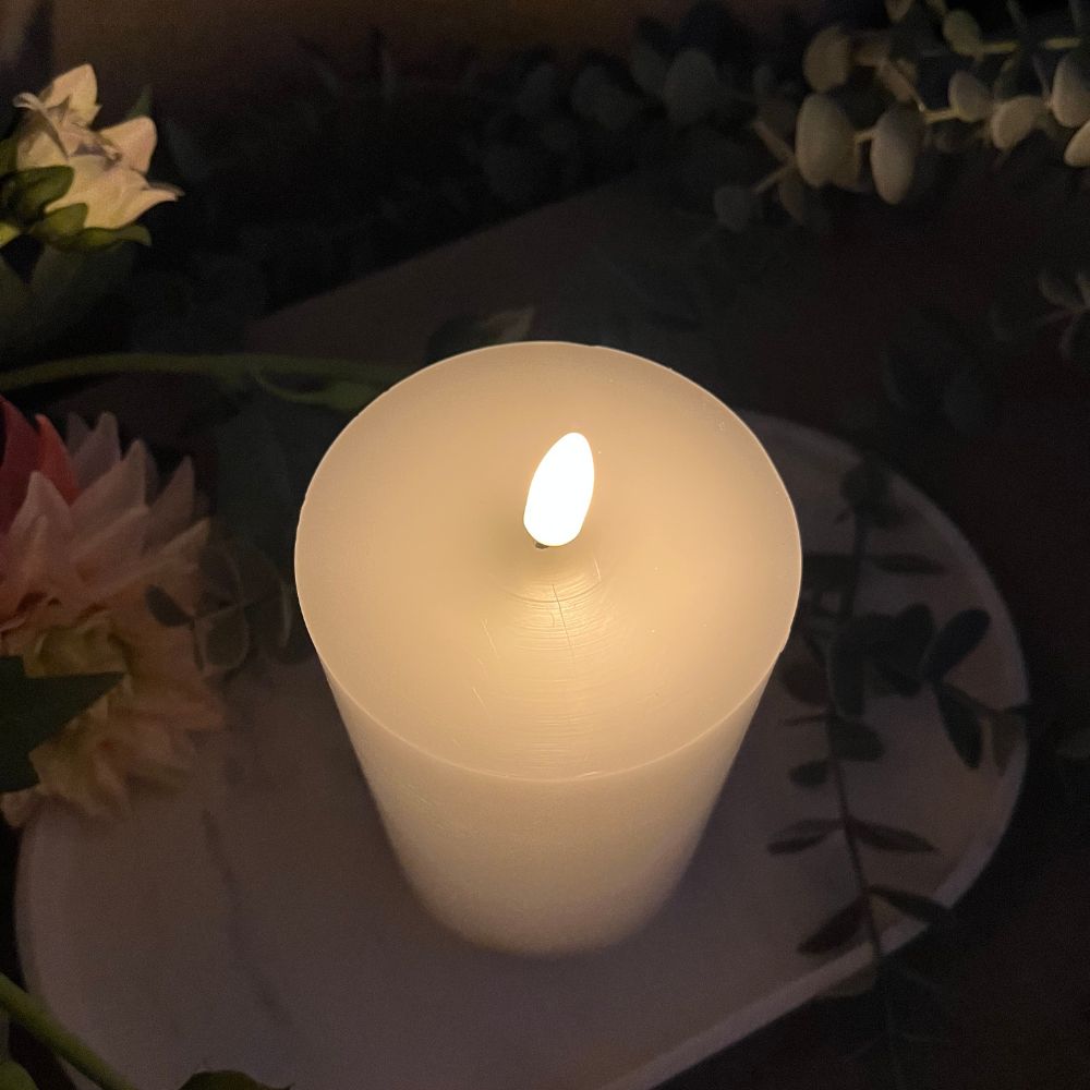 Conzept Electric - Blockljus 3D-flamma 12,5 cm vit med fjärrfunktion