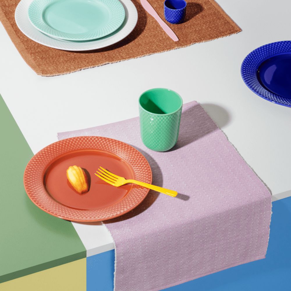 Lyngby porslin - Fiskbensmönstrad bordstablett 43x30 cm rosa