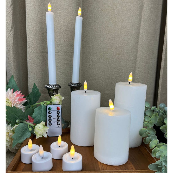 LED-ljusset 10 st. 3 blockljus, 2 taklampor, 4 värmeljus, 1 fjärrkontroll