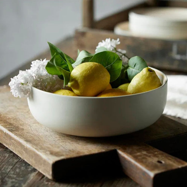 Studio Round - Salladsskål North 25 cm Matt vit/Matt sand