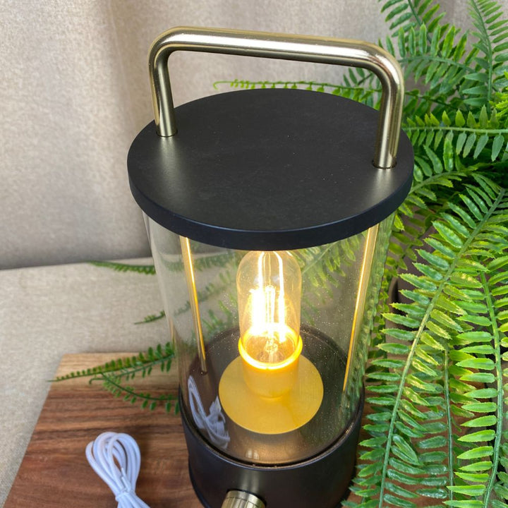 Lampa med handtag och vridknapp i mässing - uppladdningsbar