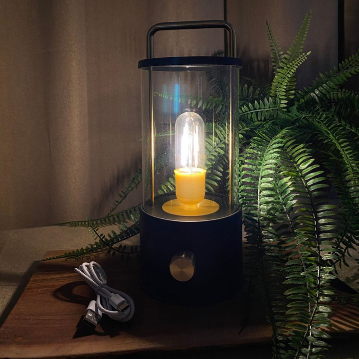 Lampa med handtag och vridknapp i mässing - uppladdningsbar