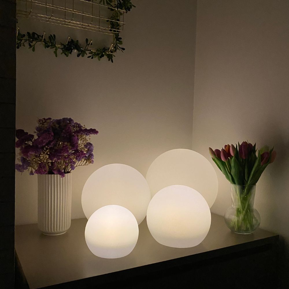 Solar lyskugler 4 stk. Ø30/25/20/15 - hvid