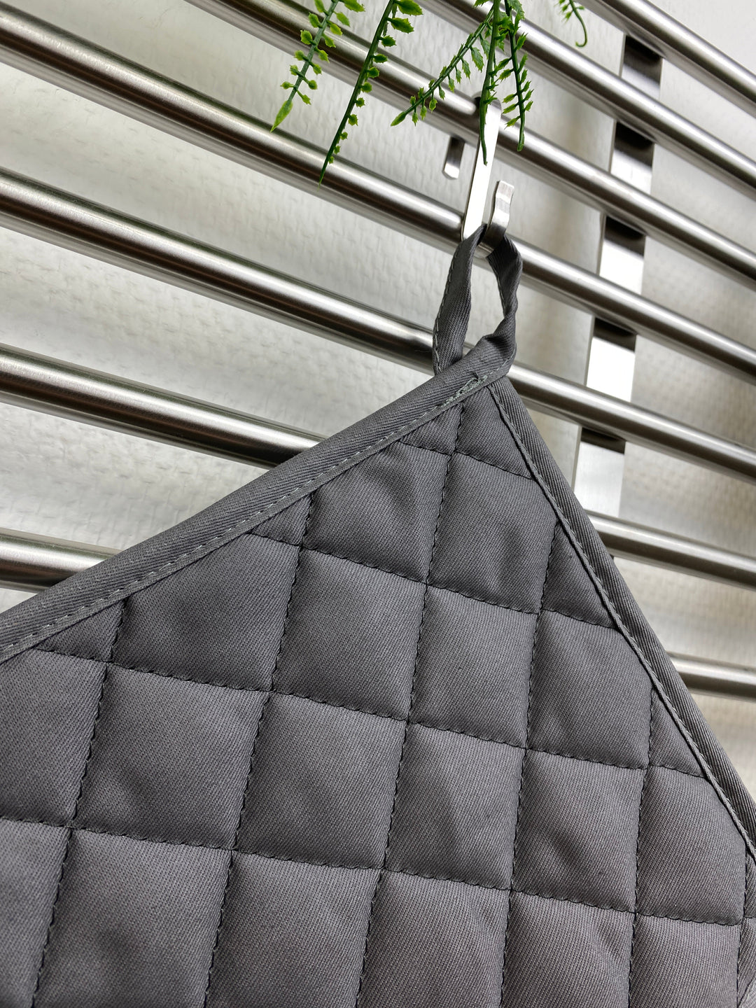 Daily - grytlapp 19x19 cm grå