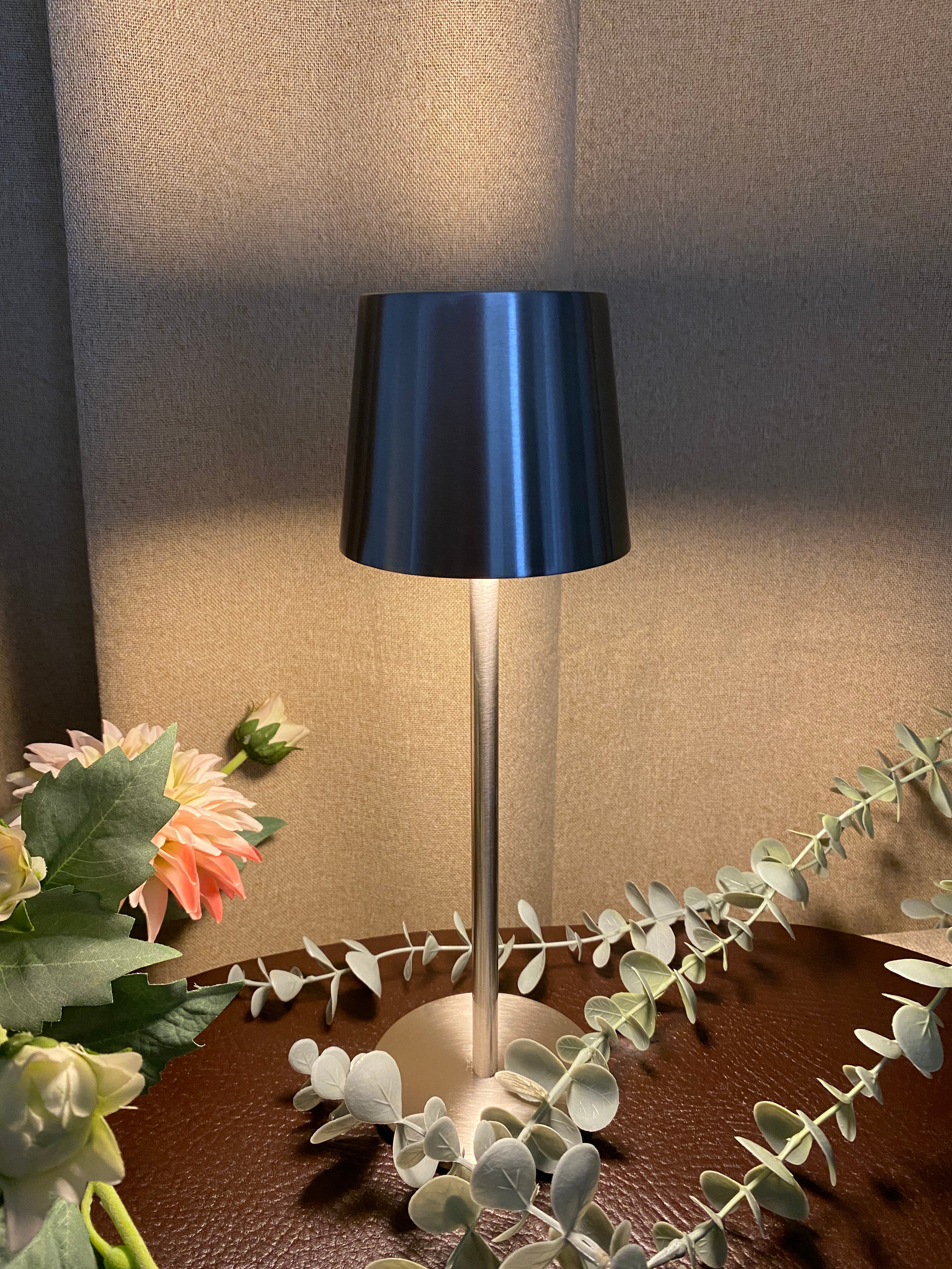 Bordslampa med touch i silver 27,5 cm