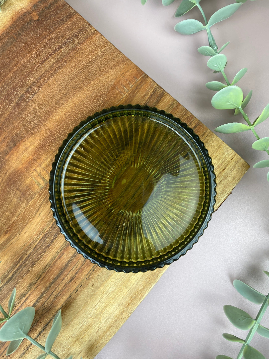 Glasfat för dekorationer Ø9,8 cm i färgat glas - blandat