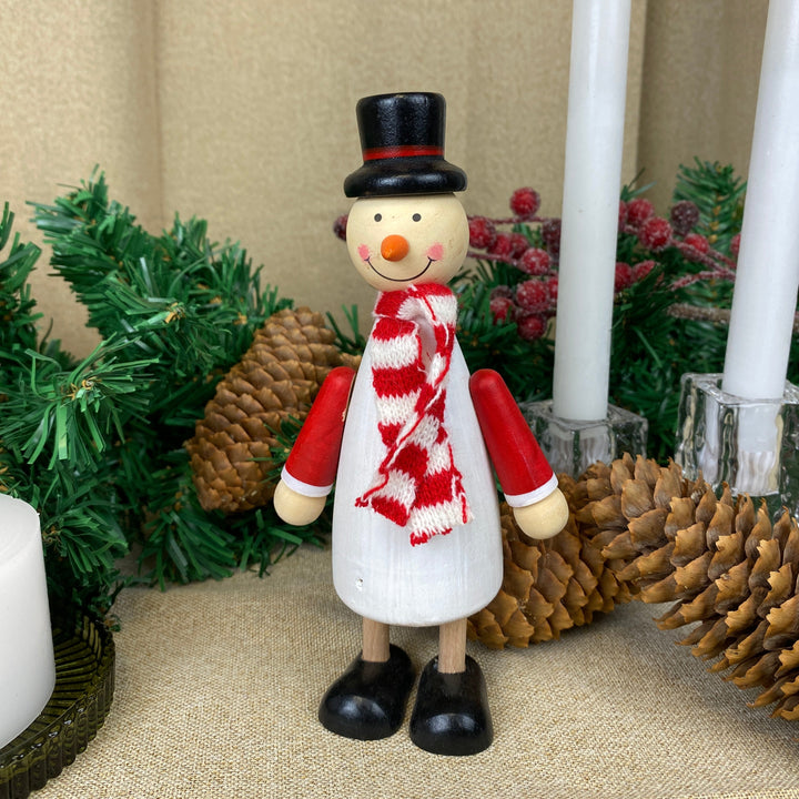 Snögubbe med halsduk - i furu 17,7 cm