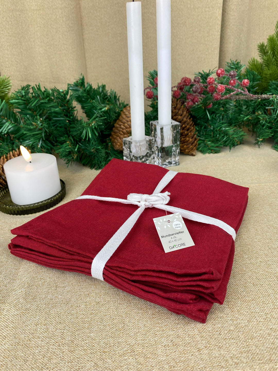 Servetter 4 st. i rött linne 40x40 cm