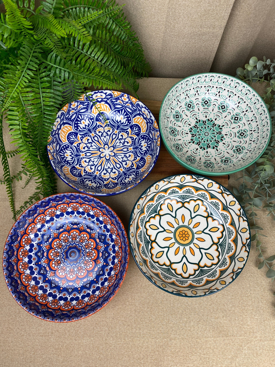 Keramisk skål 1 st. Ø23 cm med mönster