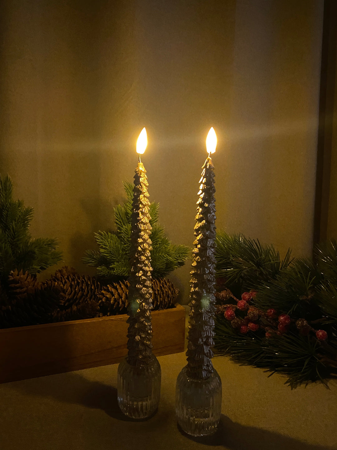 LED-ljusljus - julgran i guld 2 st. 25 cm med fjärrkontroll