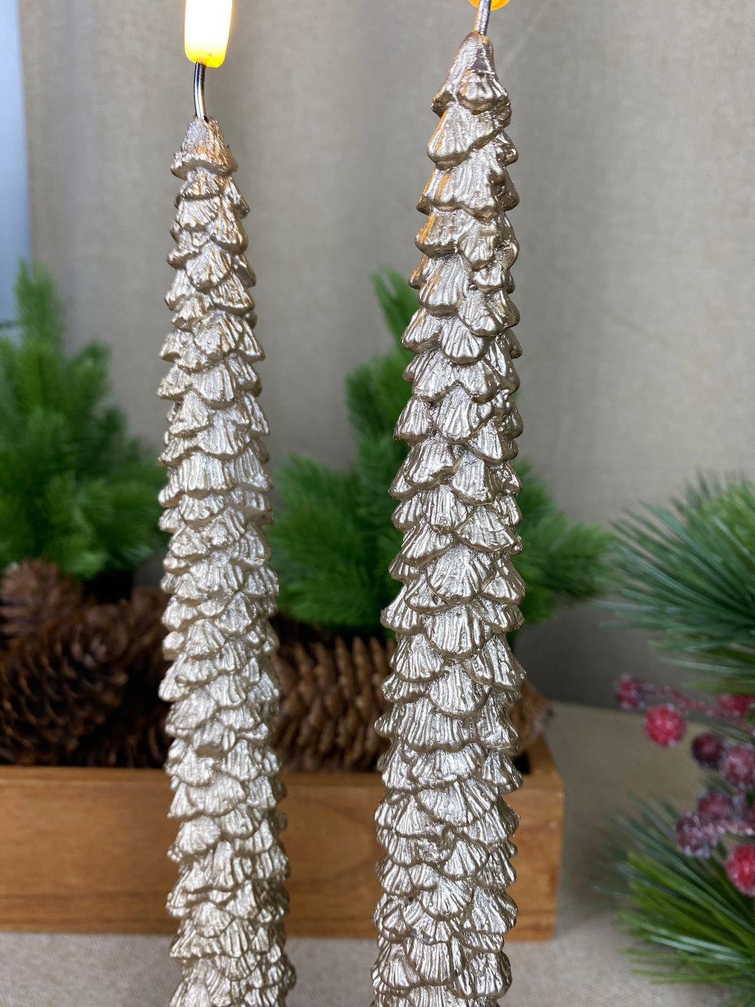 LED-ljusljus - julgran i guld 2 st. 25 cm med fjärrkontroll