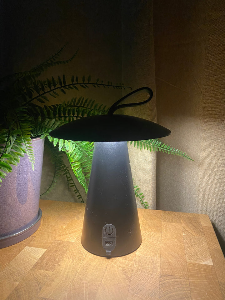 LED bordslampa - Uppladdningsbar i svart 