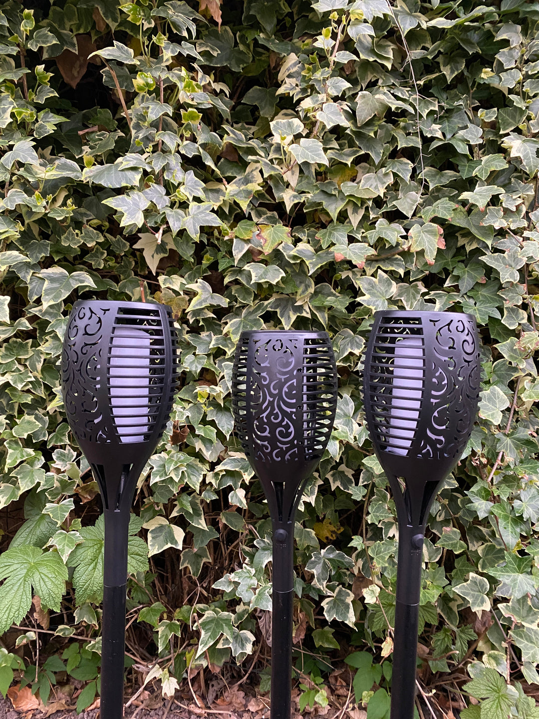 Conzept - solcellsficklampa med mönster 78 cm i svart