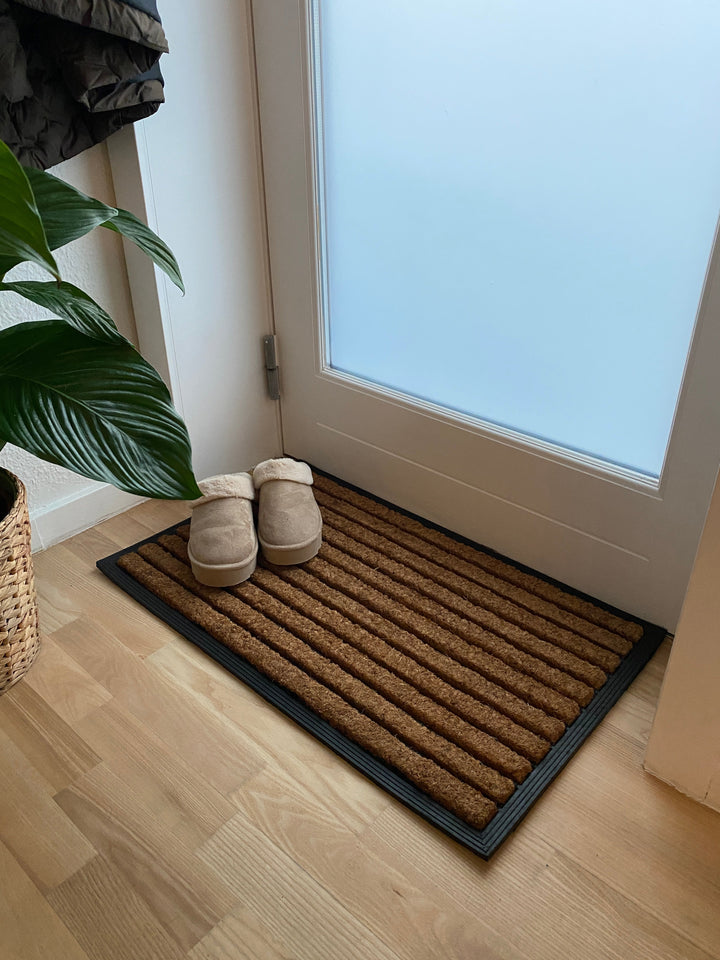 Dörrmatta - med ränder i kokos och gummi 45x75 cm