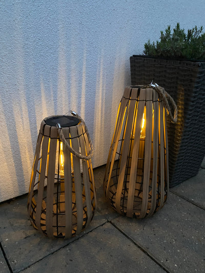 Sollykta med glödlampa - 23x23x42 cm plast/järnbrun