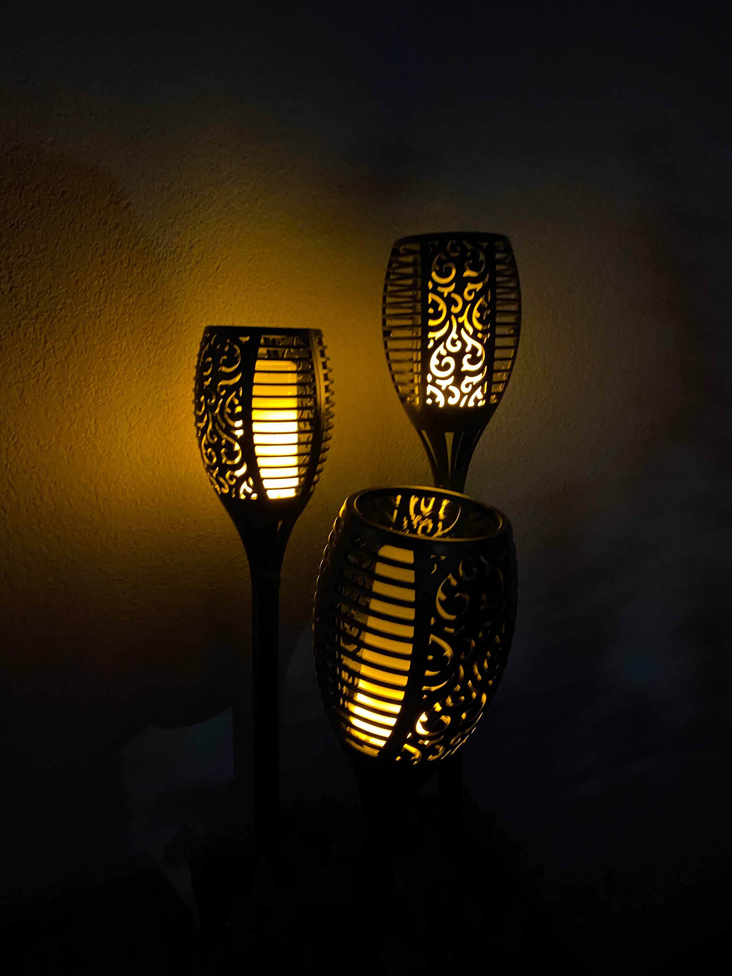 Conzept - solcellsficklampa med mönster 78 cm i svart