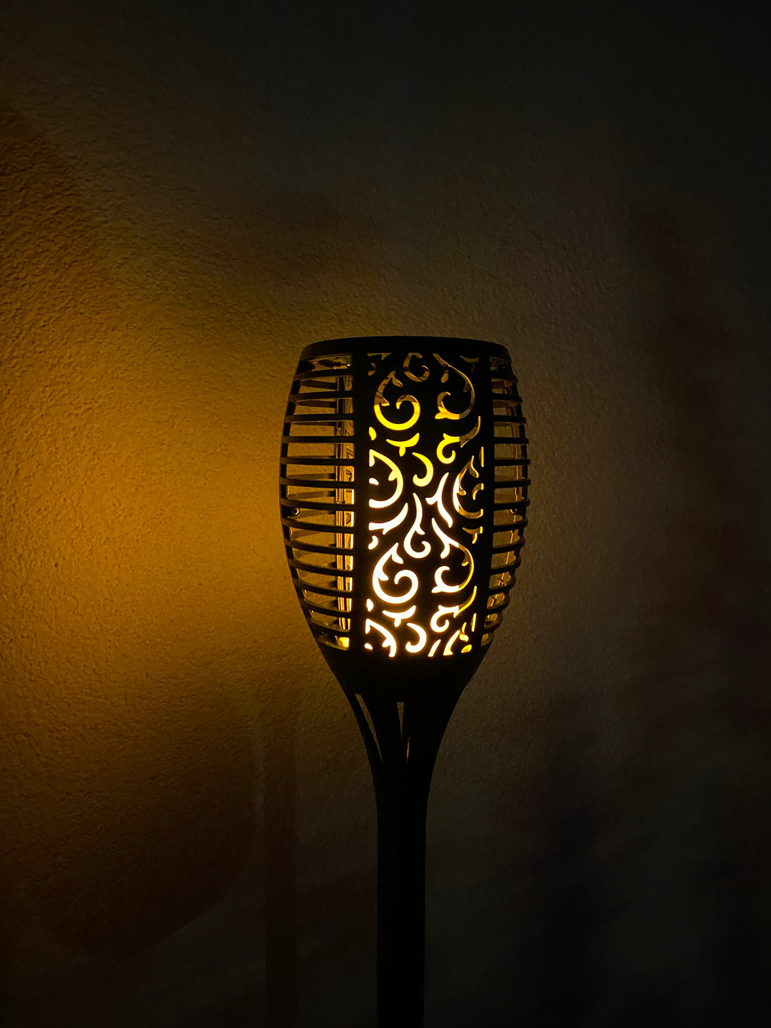 Conzept - solcellsficklampa med mönster 78 cm i svart