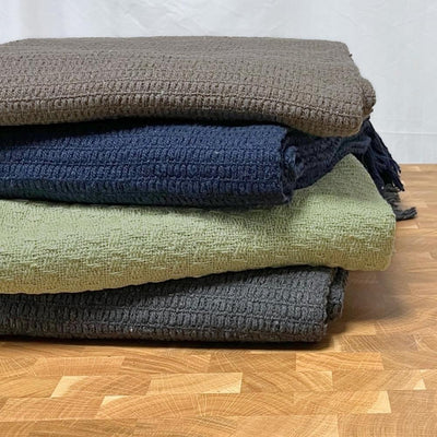 Dacore - Rutig med fransar - 125x150 cm grå