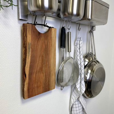 Skärbräda med läderhandtag 32x18 oljad akaciaträ