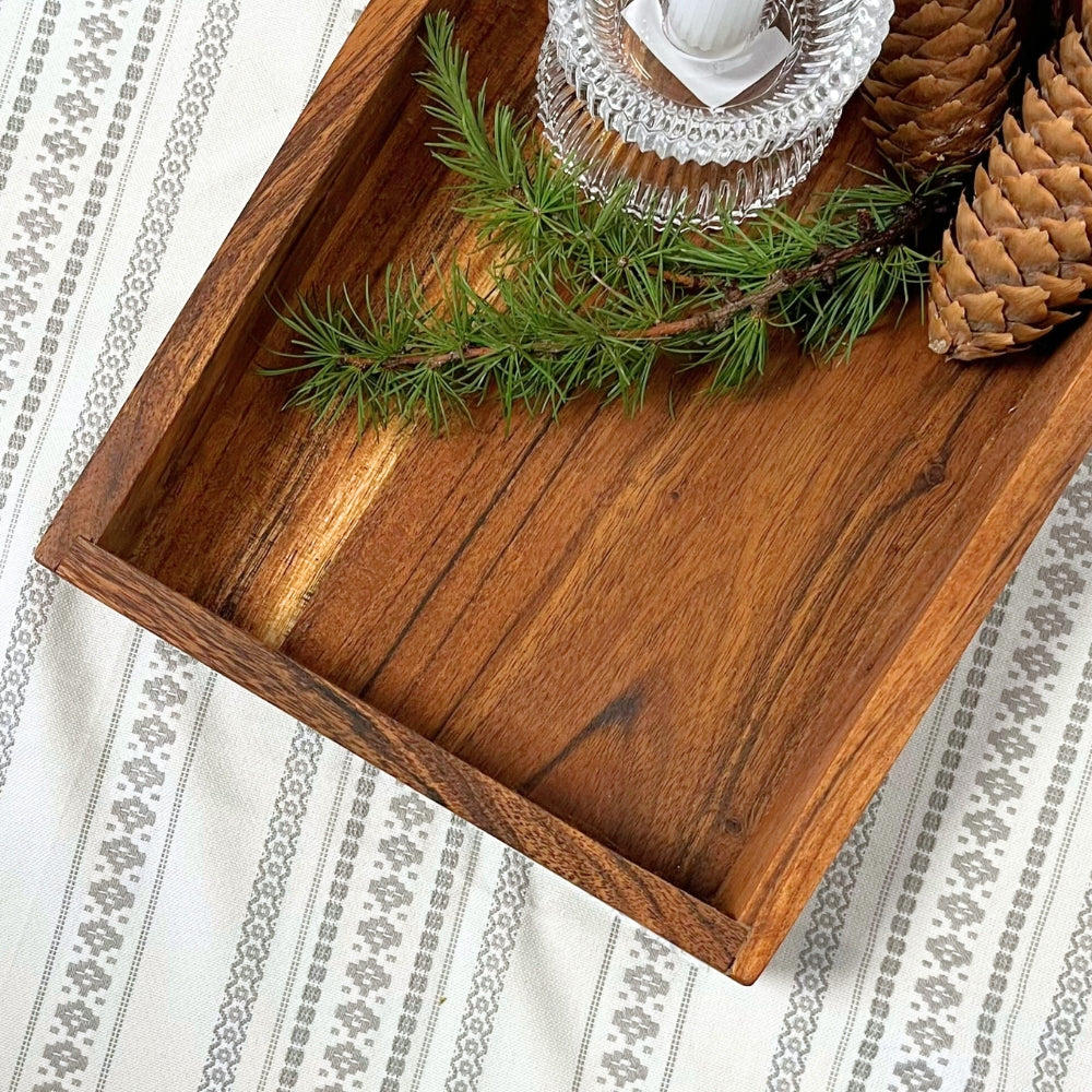 Låda 29x20x5 cm oljat akaciaträ